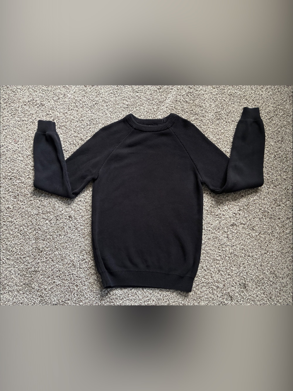 ⭐️ ZARA Black Crewneck Sweater